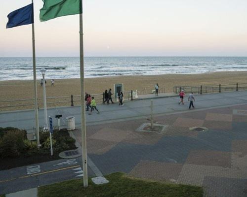 Virginia Beach Oceanfront Resort with the Comforts of Home